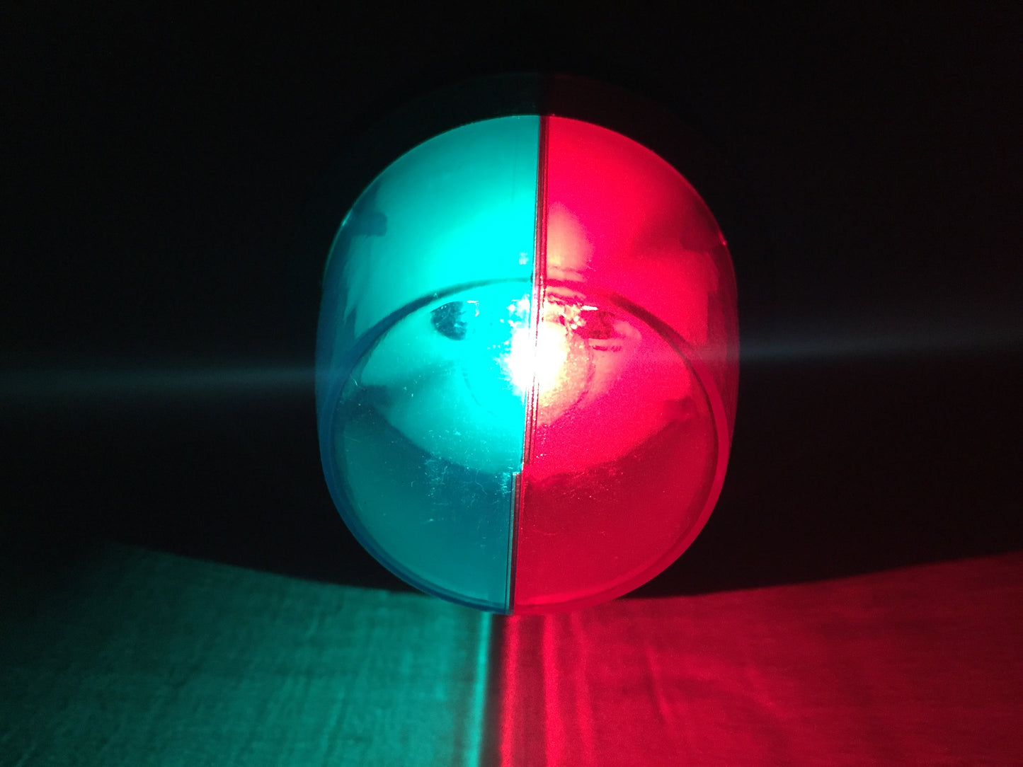 Pactrade Marine Boat Red & Green Portable Battery Operated Light-Bow Suction 2 D-Cell