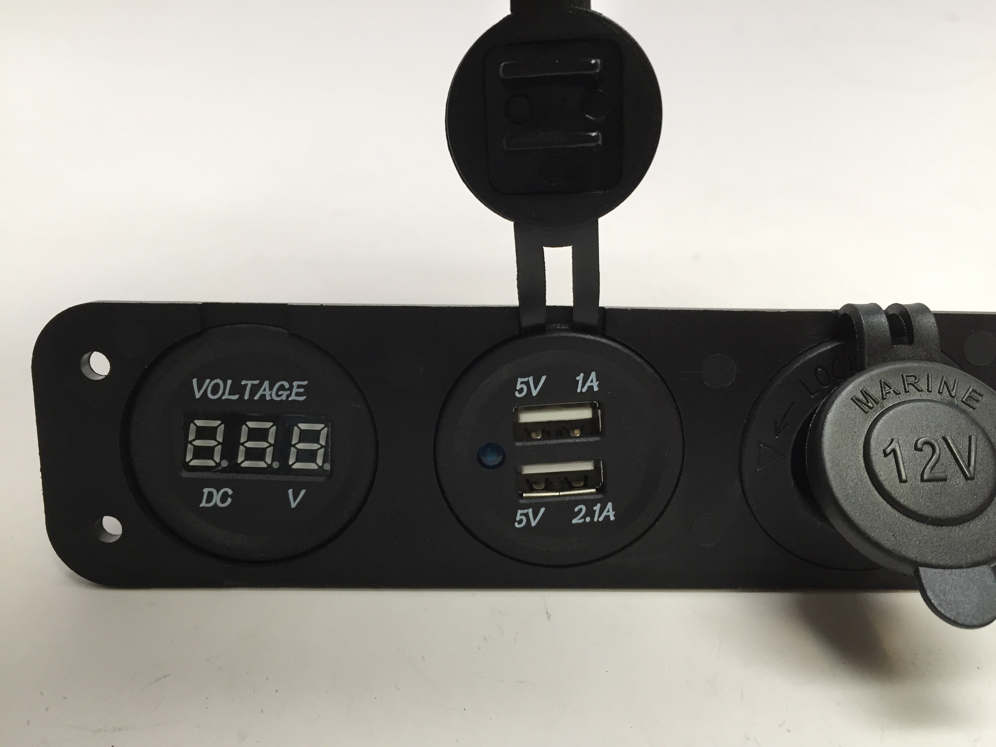 MARINE BOAT RV DIGITAL VOLTMETER DUAL USB 2 PORT 12VDC POWER SOCKET 3-HOLE  PANEL Marine and RV Lighting & Accessories - Pactrade MarineTAGLINE